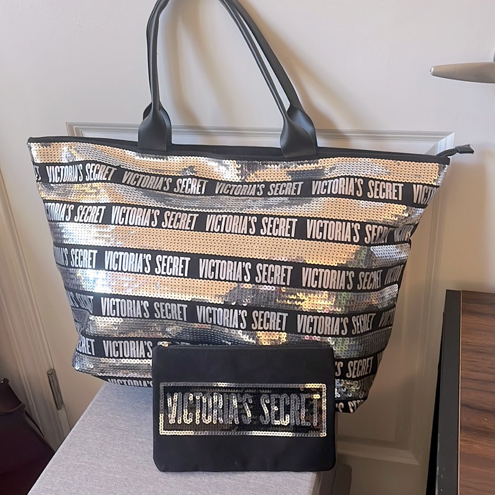 Victorias Secret VS Overnight Sequin Bag Duffle and matching toiletry wristlet